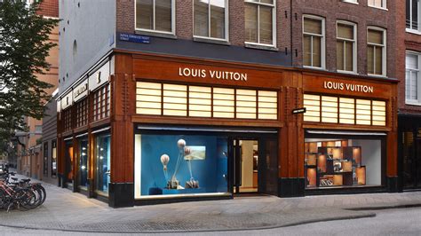 louis vuitton hooftstraat.